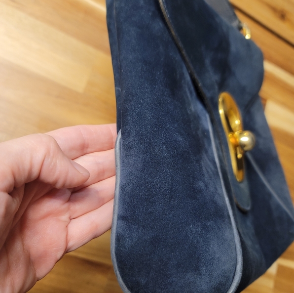 Vintage Rare Suede Gucci bag!! FIRM PRICE ‼️ - Picture 8 of 9